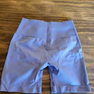 Aurola scrunch shorts